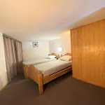 Silveralp - Location: Duplex Renove En Dernier Etage, Proche Garderie Et Ecole De Mae-9064 فال تورُن