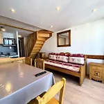 شقة Silveralp - Location: Duplex Renove En Dernier Etage, Proche Garderie Et Ecole De Mae-9064 فال تورُن