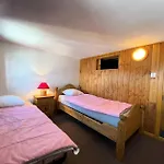 Silveralp - Location: Duplex Renove En Dernier Etage, Proche Garderie Et Ecole De Mae-9064 شقة