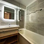 شقة Silveralp - Location: Duplex Renove En Dernier Etage, Proche Garderie Et Ecole De Mae-9064 فال تورُن