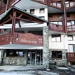 شقة Silveralp - Location: Duplex Renove En Dernier Etage, Proche Garderie Et Ecole De Mae-9064 فال تورُن